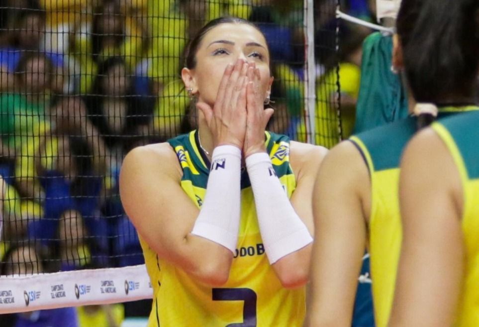 Vôlei: declaração de Rosamaria sobre namorada agita fãs nas redes sociais