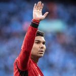Falta de propostas pode manter Casemiro no Manchester United, diz jornal