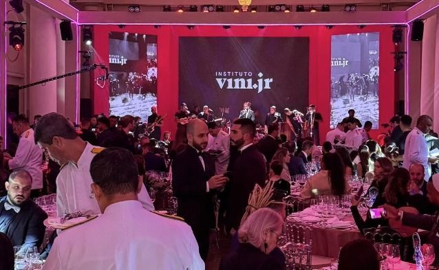 Veja os famosos que compareceram ao Leilão de Vini Jr.