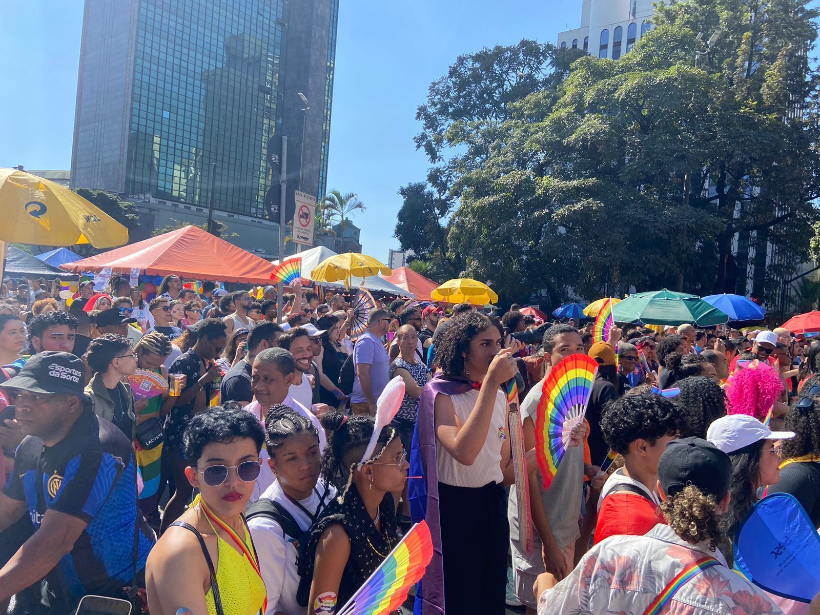 Inclusão, turismo e protagonismo mineiro: Parada do Orgulho LGBTQIA+ chega à 26ª edição em BH