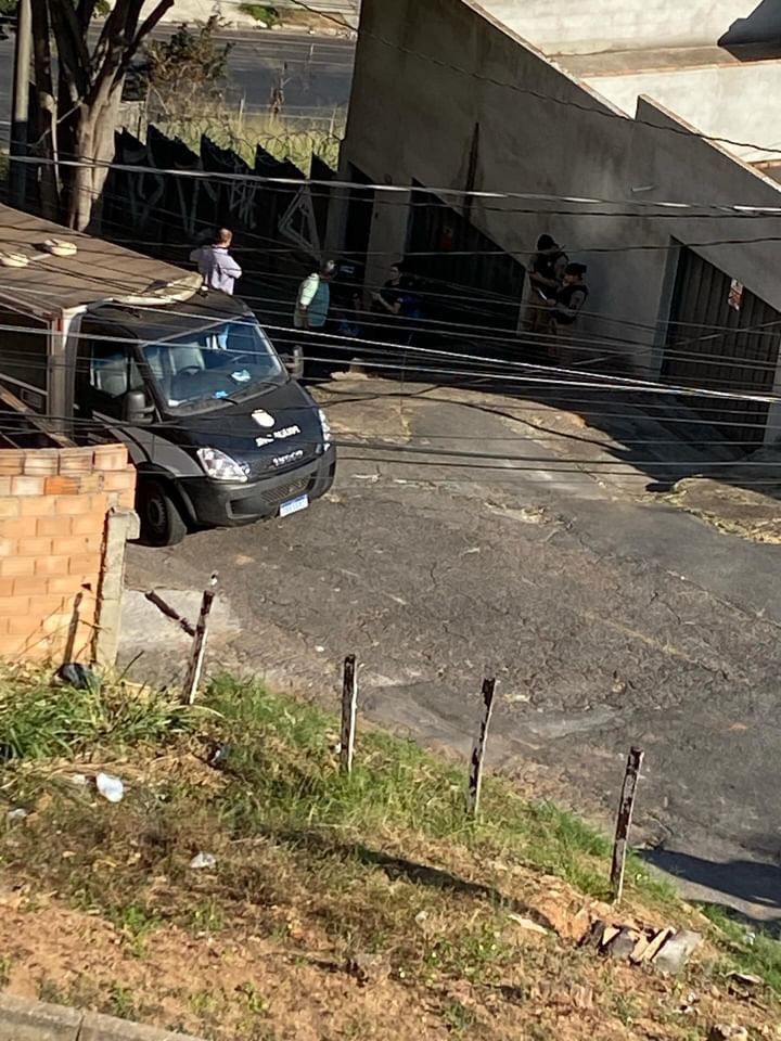 Homem morre após brigar por cachorro e ser apedrejado em BH; suspeito foi preso