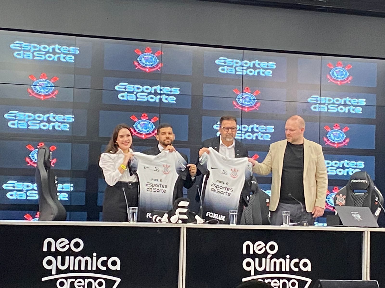 Novo patrocinador do Corinthians bancará reforço de jogador midiático ao clube