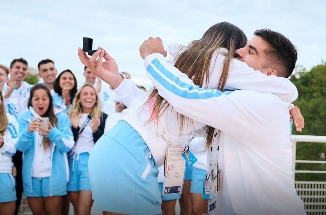 Paris 2024: delegação argentina tem pedido de casamento na Vila Olímpica