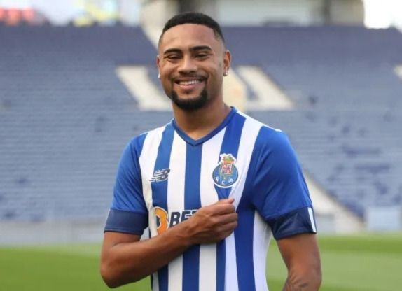 Santos tenta contratação de atacante do Porto