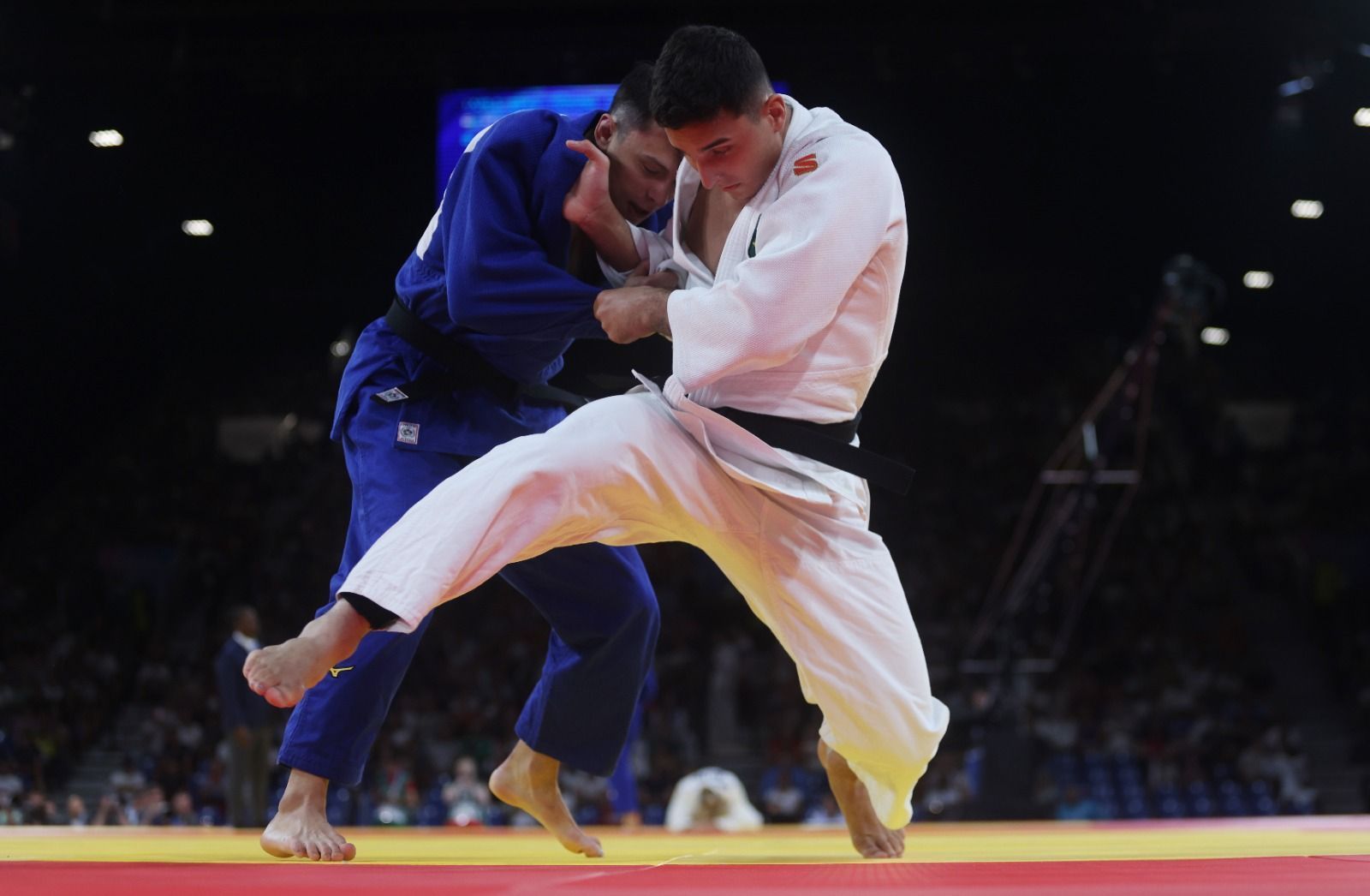 Paris 2024: Guilherme Schimidt vence na estreia e vai às oitavas do Judô