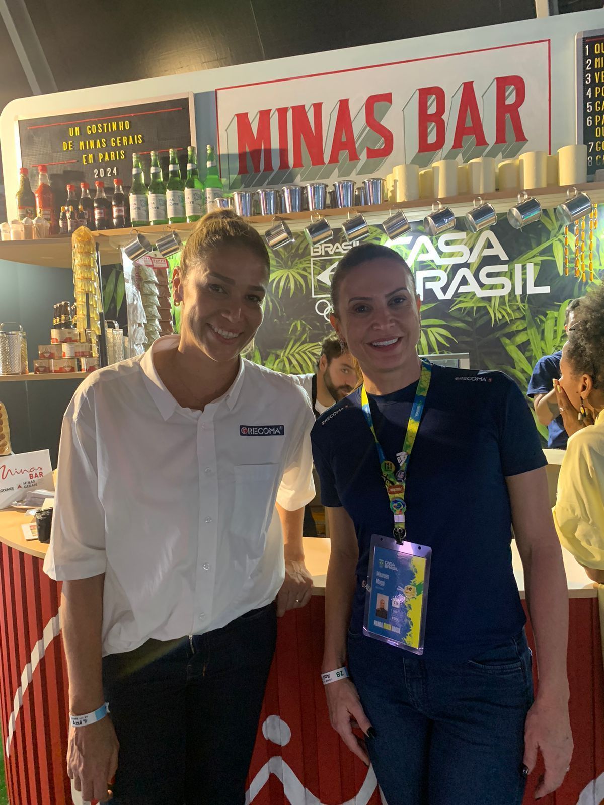Medalhistas olímpicas visitam espaço de gastronomia mineira em Paris 2024