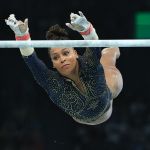 Medalhista olímpica na ginástica desabafa após viver drama familiar