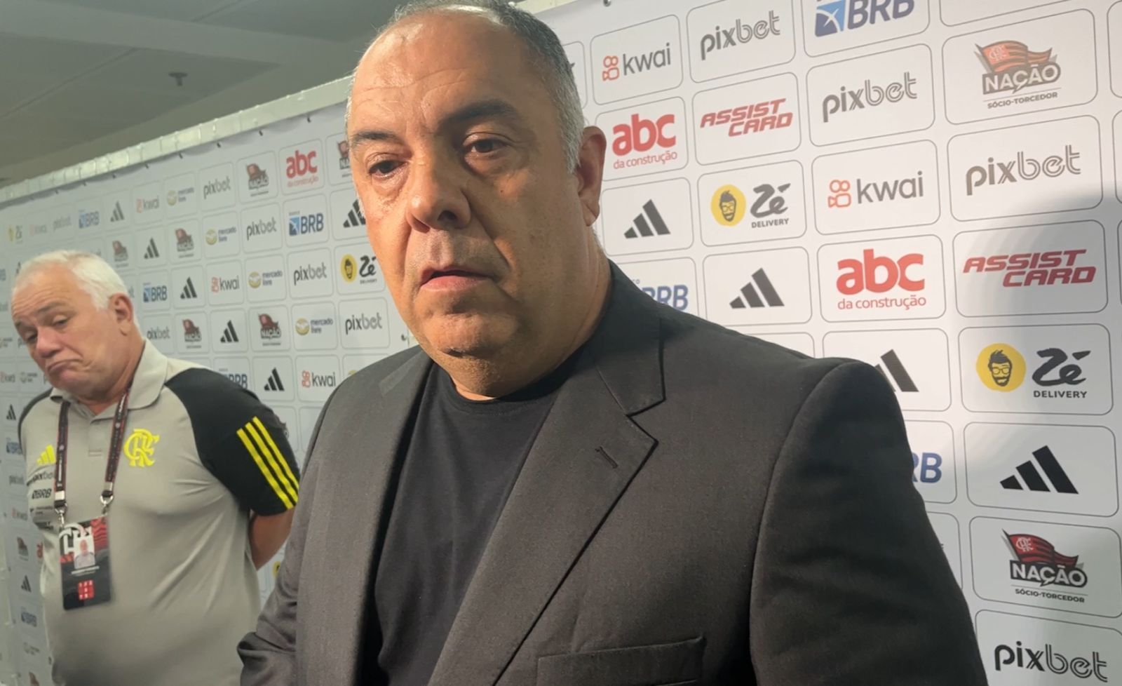 Flamengo detona arbitragem após vitória sobre o Palmeiras: 'Sentado, tranquilo'