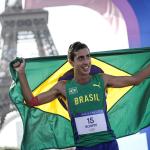Quem é Caio Bonfim, medalhista de prata do Brasil na Marcha Atlética em Paris 2024