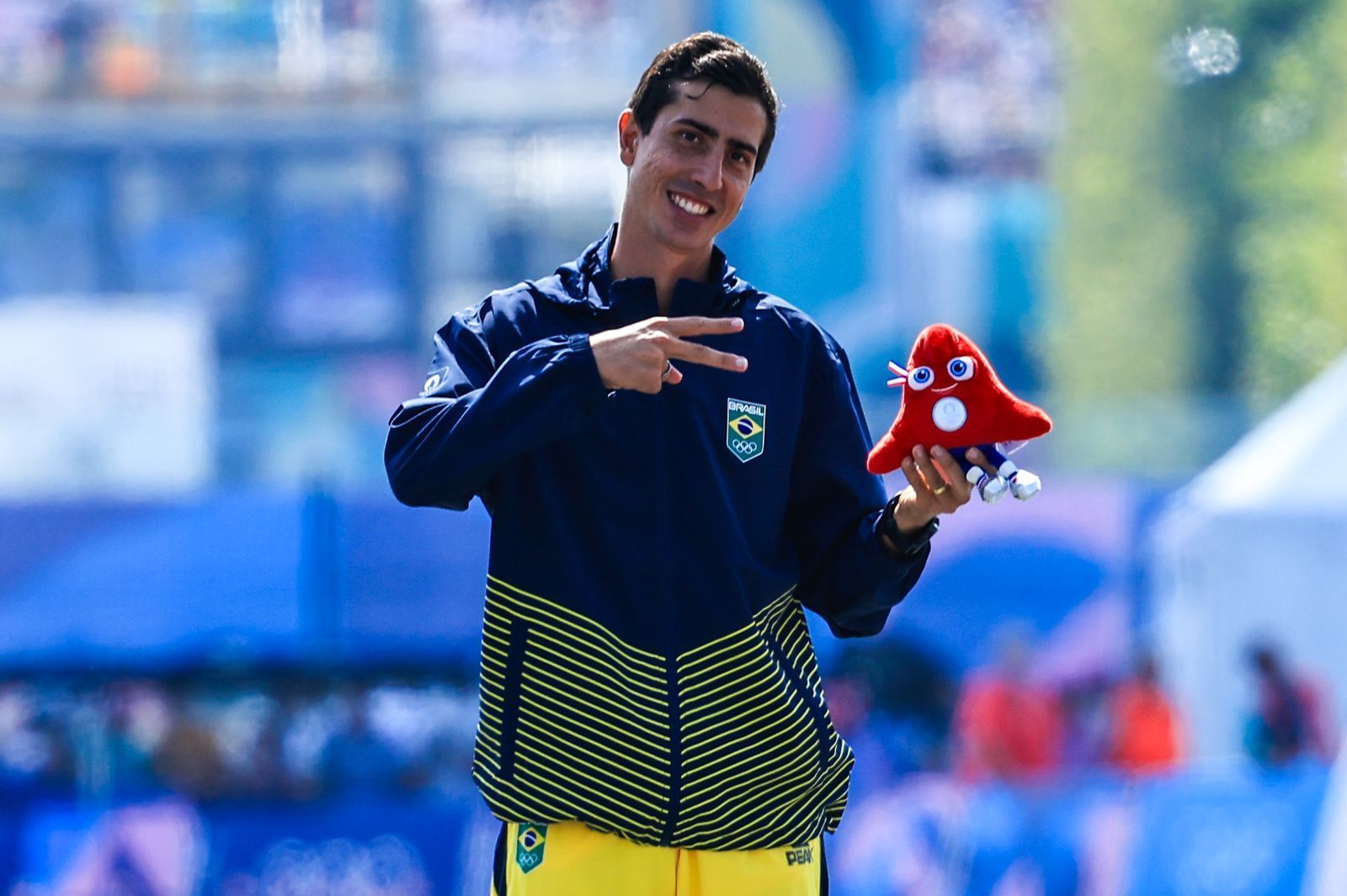 Caio Bonfim 'explode' nas redes sociais após medalha histórica na Olimpíada