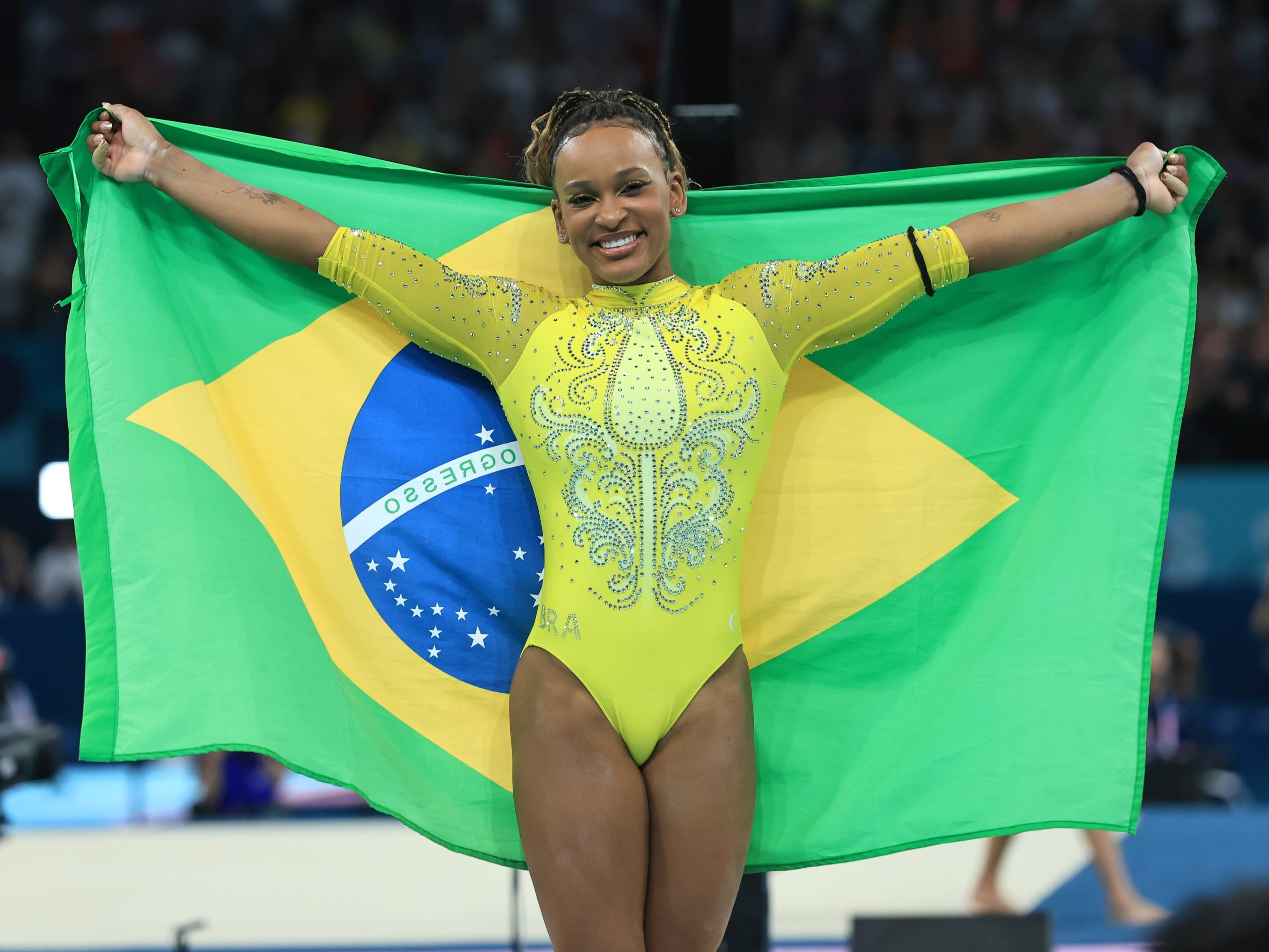 Rebeca Andrade se torna atleta do Brasil com mais medalhas olímpicas