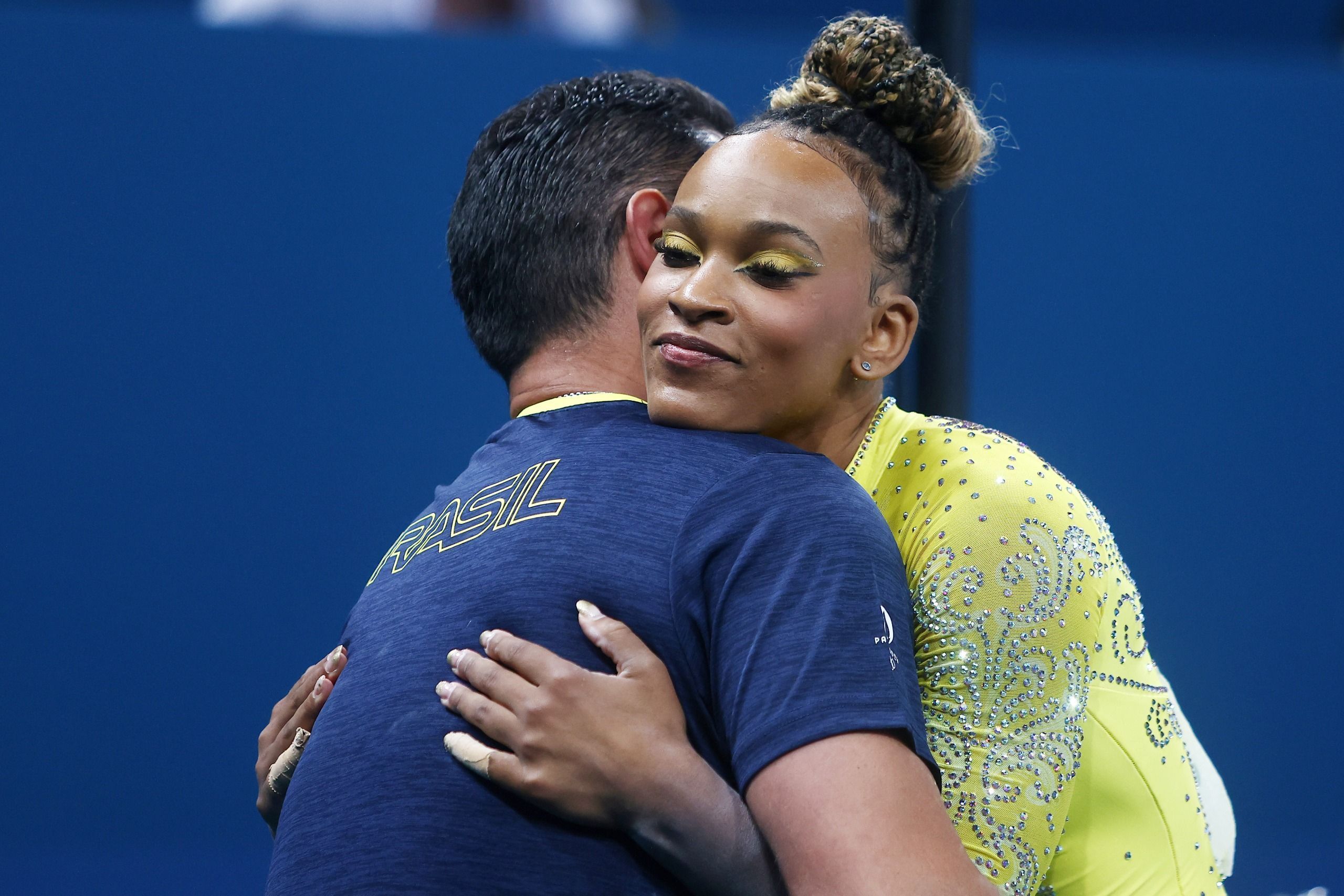 Rebeca Andrade responde se irá arriscar novo salto em final dos Jogos Olímpicos