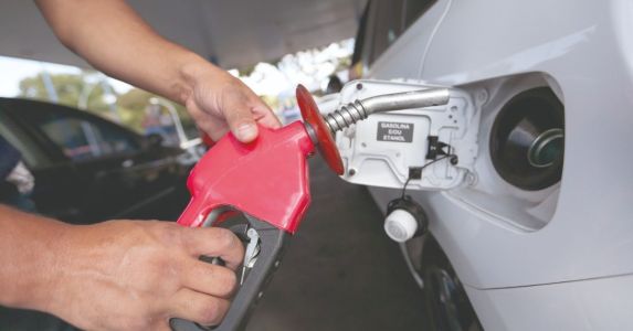 Apesar do preço alto, a venda de combustível teve alta no 1º semestre de 2024 em Minas Gerais