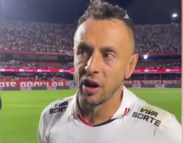 'Merecemos, jogamos demais': Rafinha exalta vitória do São Paulo contra o Flamengo