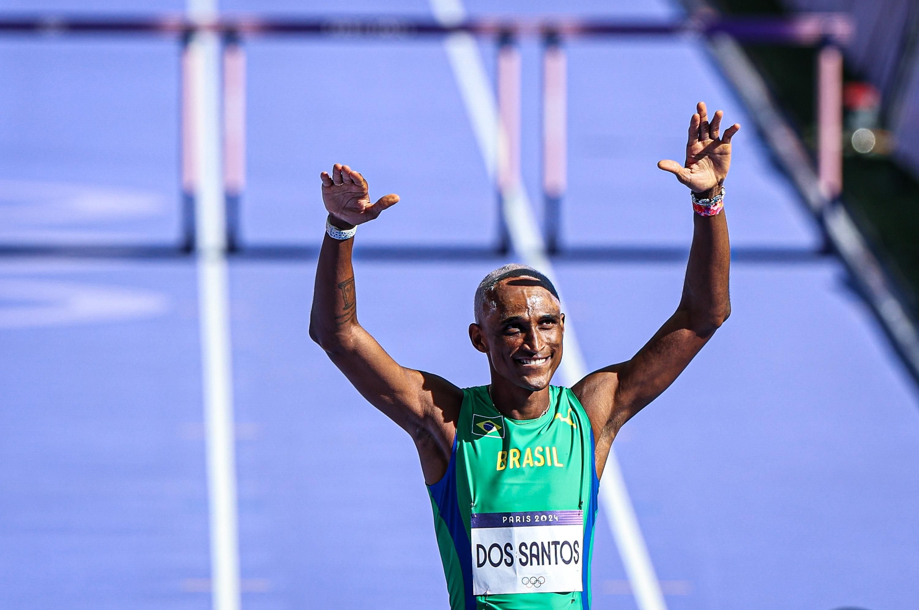 Paris 2024: brasileiros vão bem e disputarão semifinal dos 400m com barreira