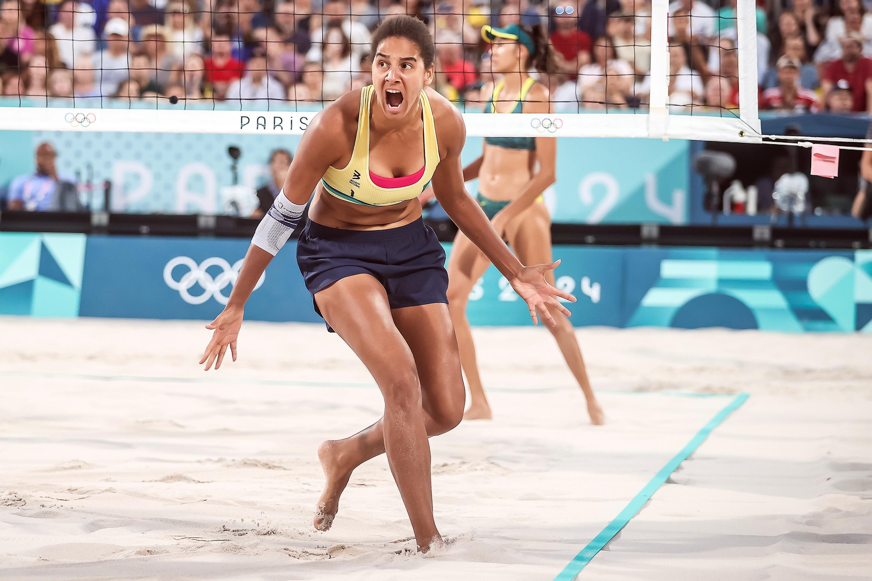 Medalhas de mineiras garantem, pelo menos, 2km de natação a Zema; entenda
