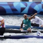 Isaquias reage à prata em Paris, relembra drama pessoal e faz desabafo