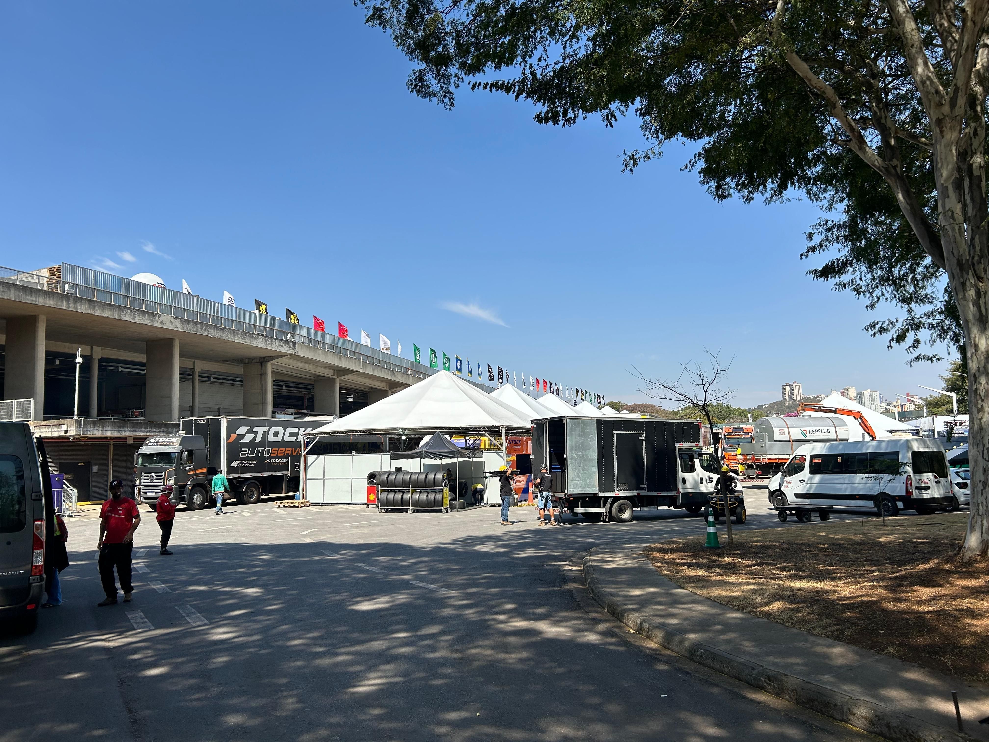 Stock Car finaliza montagem de estrutura para realização de etapa em BH