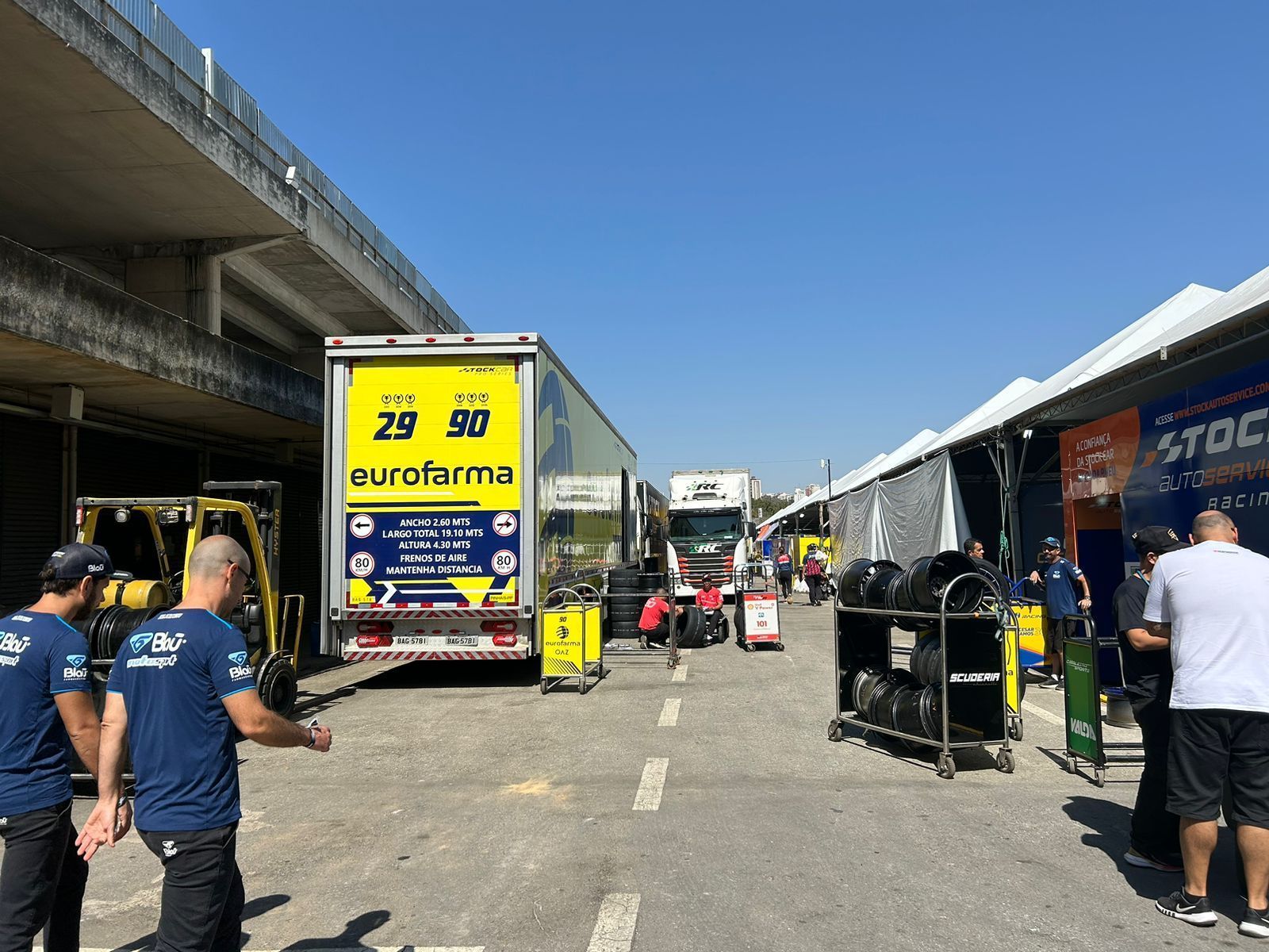 Stock Car em BH: equipes começam trabalhos para o primeiro dia de atividades