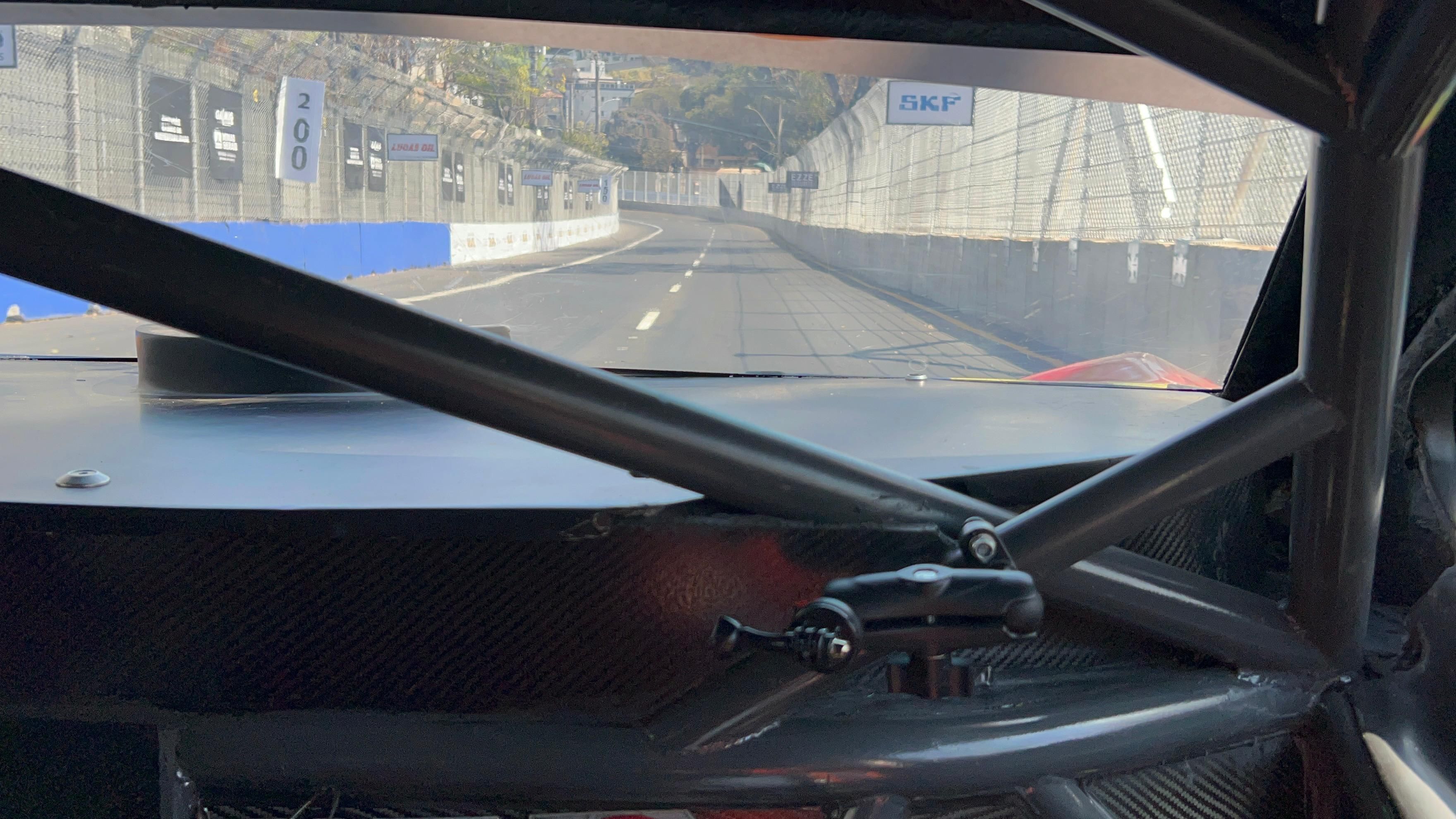 Stock Car: sinta a emoção de uma volta no circuito de BH de dentro do carro