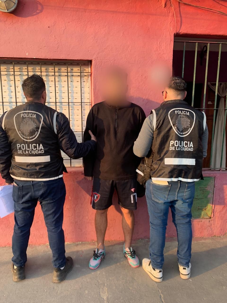 Boca x Cruzeiro: polícia encontra e notifica torcedor que realizou gestos racistas