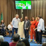 Rogério Correia e Bella Gonçalves realizam encontro com profissionais da Educação