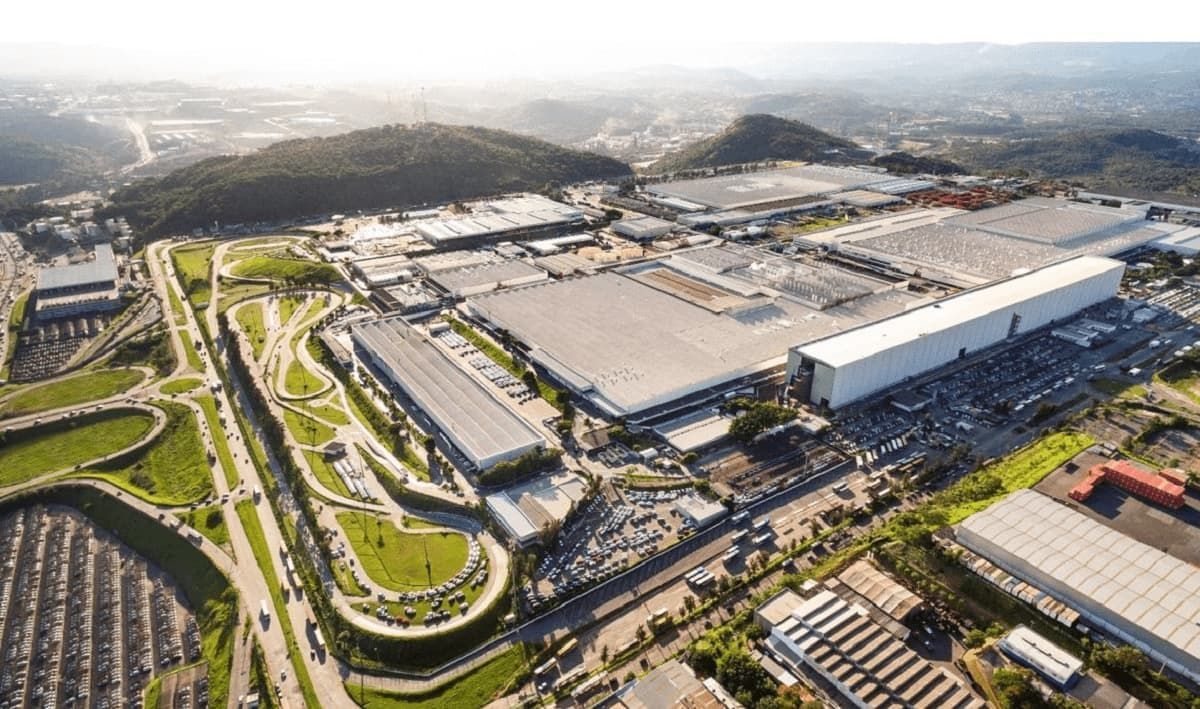 Stellantis bate recorde de produção em Betim