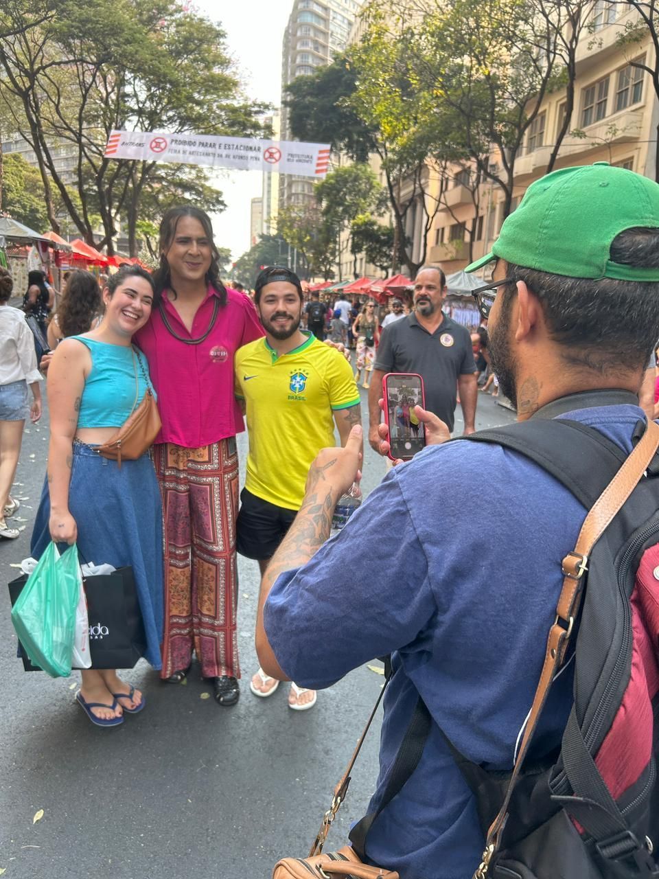 Duda propõe tombamento da Feira Hippie e promete segunda semana de campanha com foco no meio ambiente