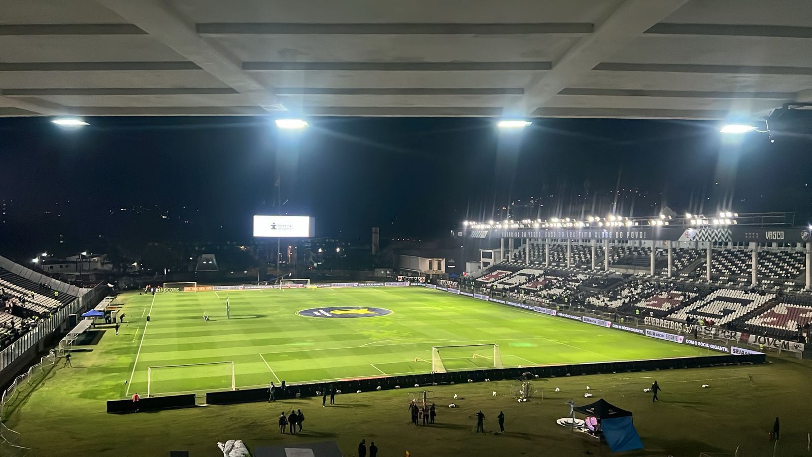 Vasco x Athletico-PR: veja as escalações pelo Campeonato Brasileiro