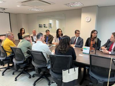 Duda e Foureaux em reunião.jpeg