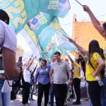 Bruno Engler realiza ‘adesivaço’ na orla da Lagoa da Pampulha e defende limpeza definitiva do cartão-postal