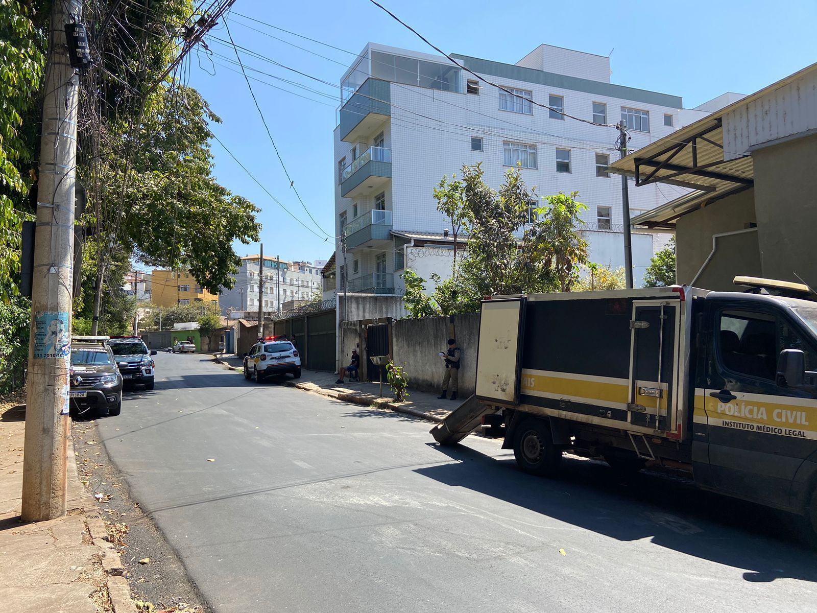 Homem é encontrado morto dentro da própria casa após briga em Contagem