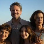 Filme brasileiro 'Ainda Estou Aqui' ganha prêmio de melhor roteiro no Festival de Veneza