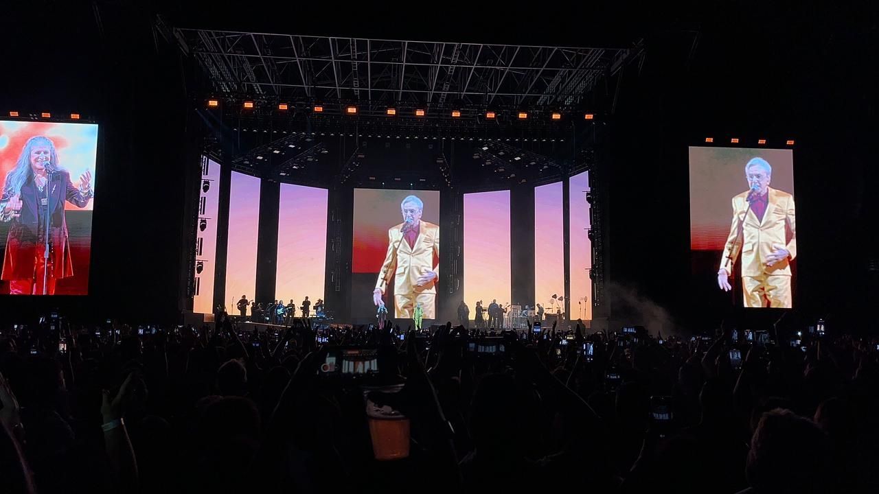Caetano e Bethânia abrem show em BH com ‘Alegria, Alegria’