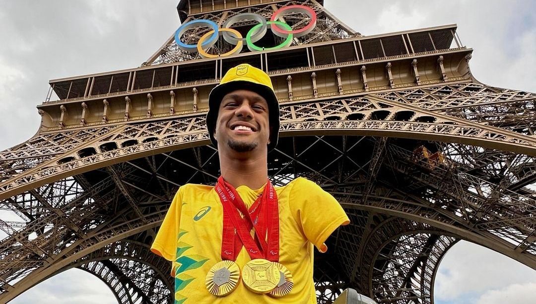 Imprensa francesa elege mineiro como a estrela da Paralimpíada: ‘Pelé das piscinas’