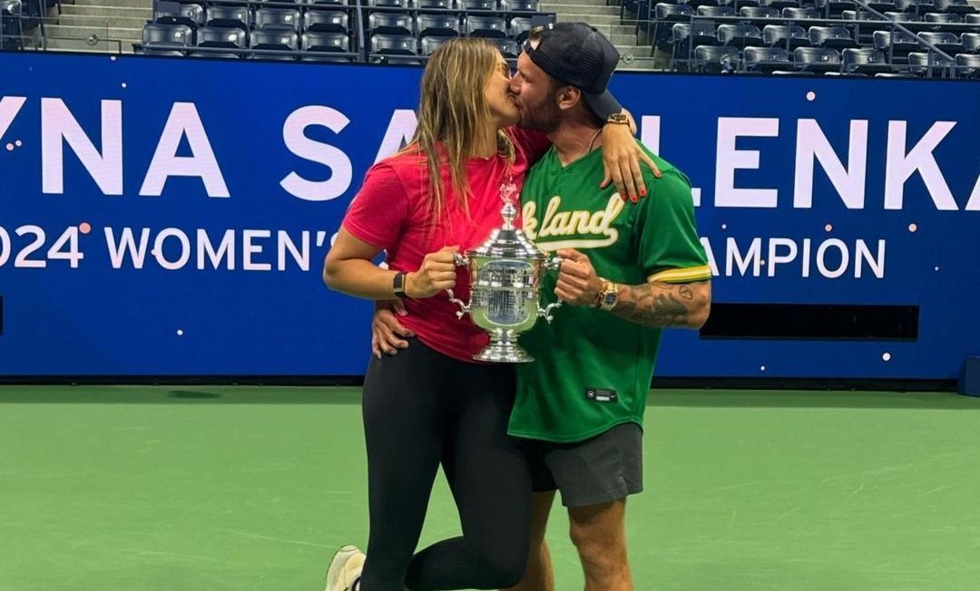 Sabalenka comemora título do US Open com beijo em empresário brasileiro; veja quem é