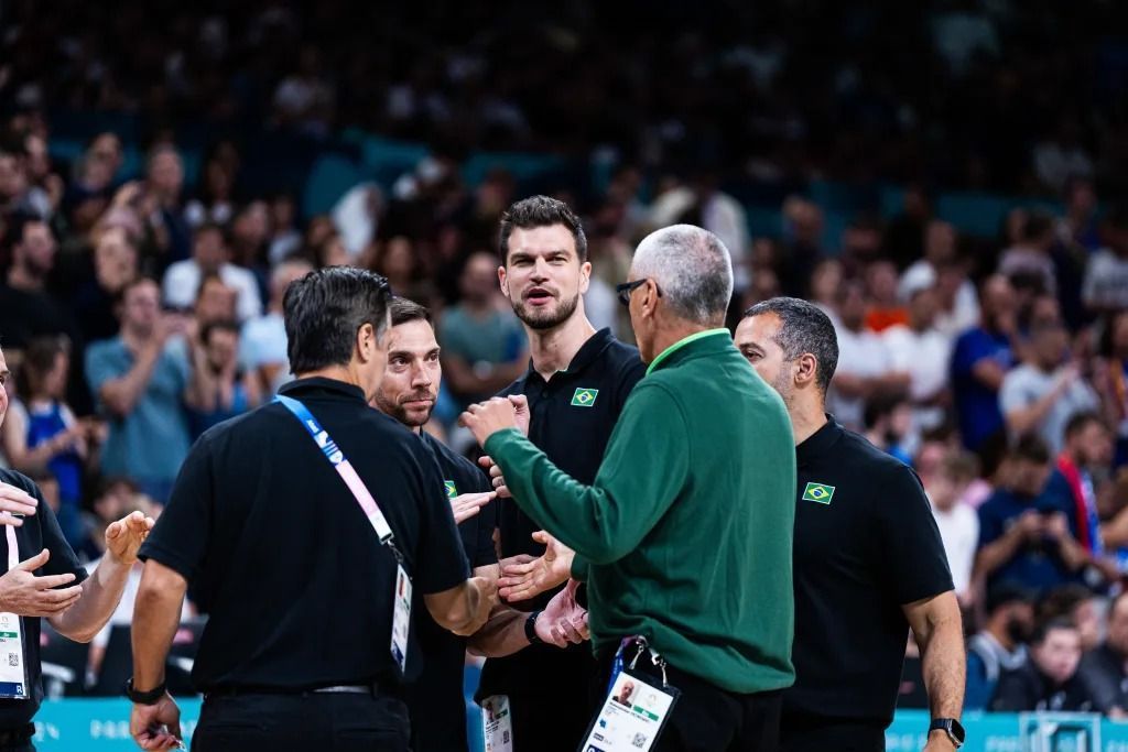 Aleksandar Petrovic é mantido como treinador da Seleção Brasileira de Basquete