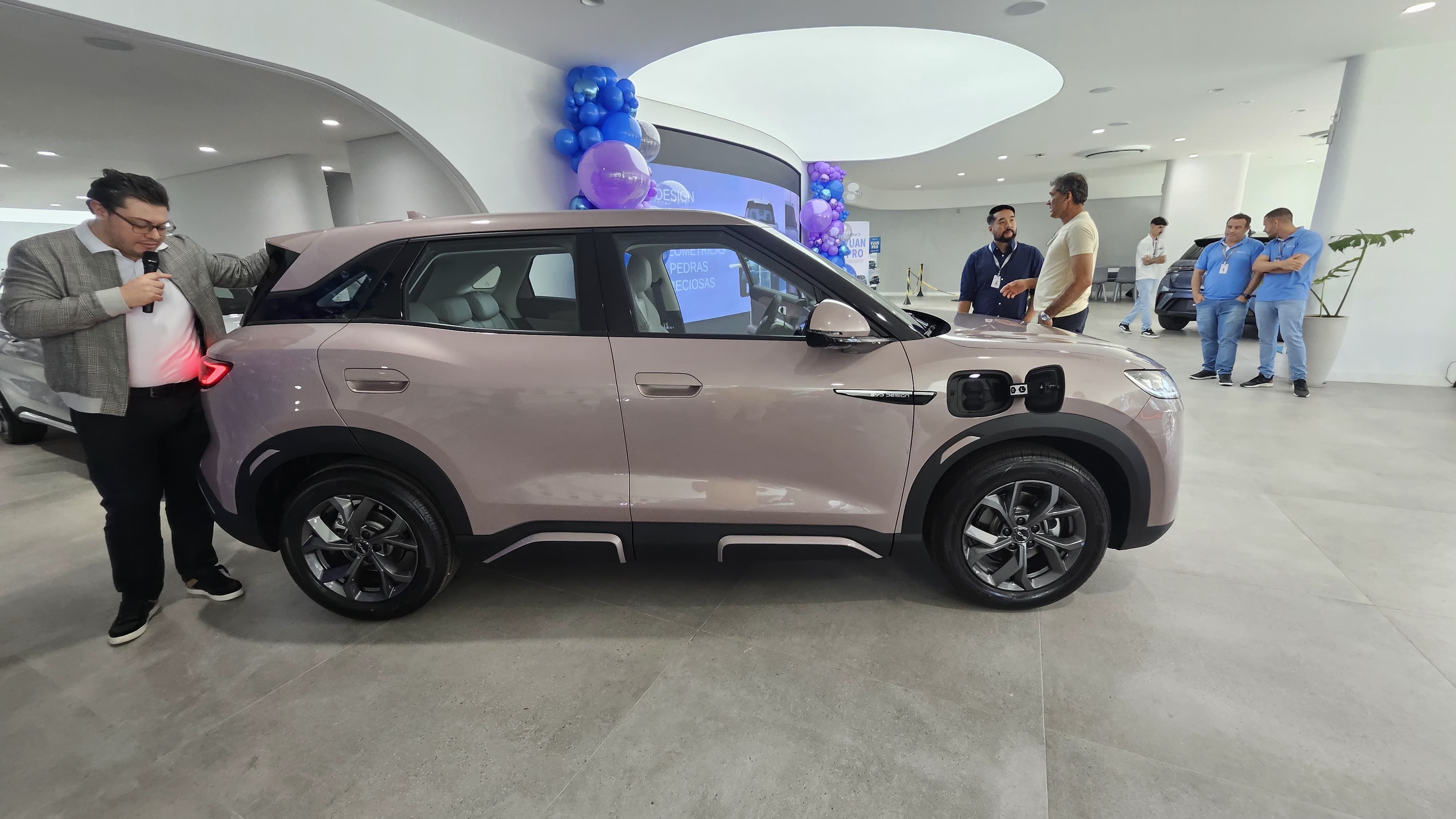 Novo SUV elétrico da BYD consegue subir os morros de BH? Fizemos o teste