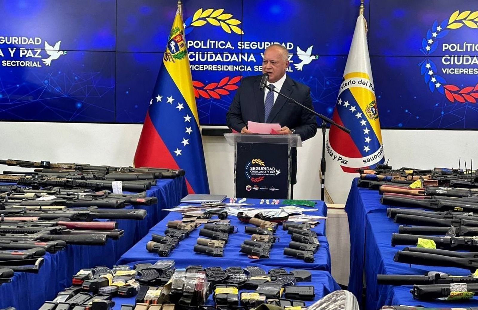 Três americanos e dois espanhóis são detidos acusados de 'desestabilizar' a Venezuela