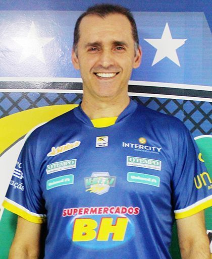 Vôlei: time mineiro surpreende e anuncia campeão olímpico como técnico