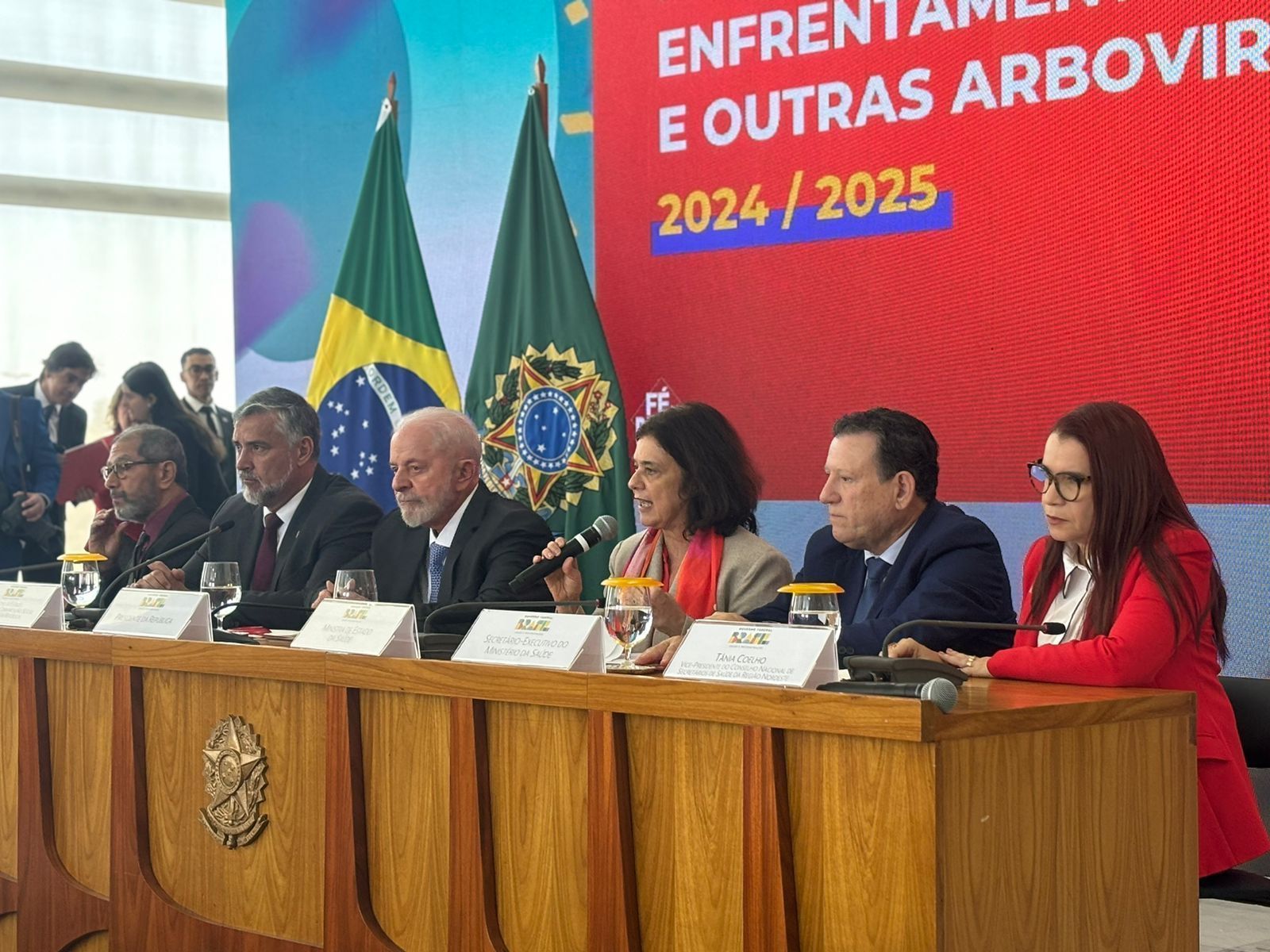 Lula participa do lançamento do plano de prevenção da dengue