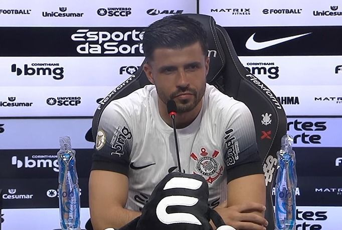 Héctor Hernández se encanta com estrutura do Corinthians: 'Condições de Champions League'