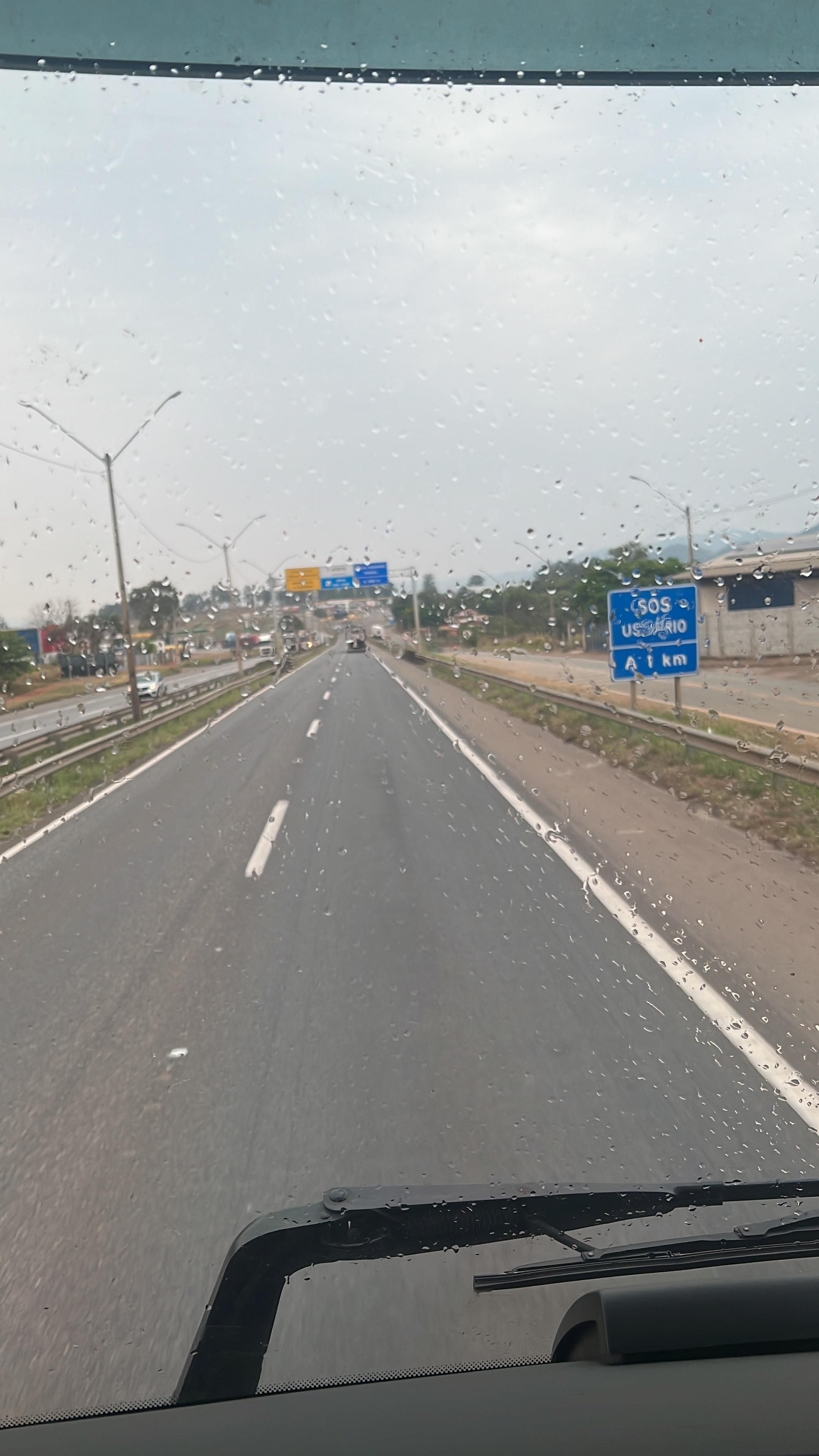 Pouso Alegre, no sul de MG, registra chuva após risco de desabastecimento por estiagem