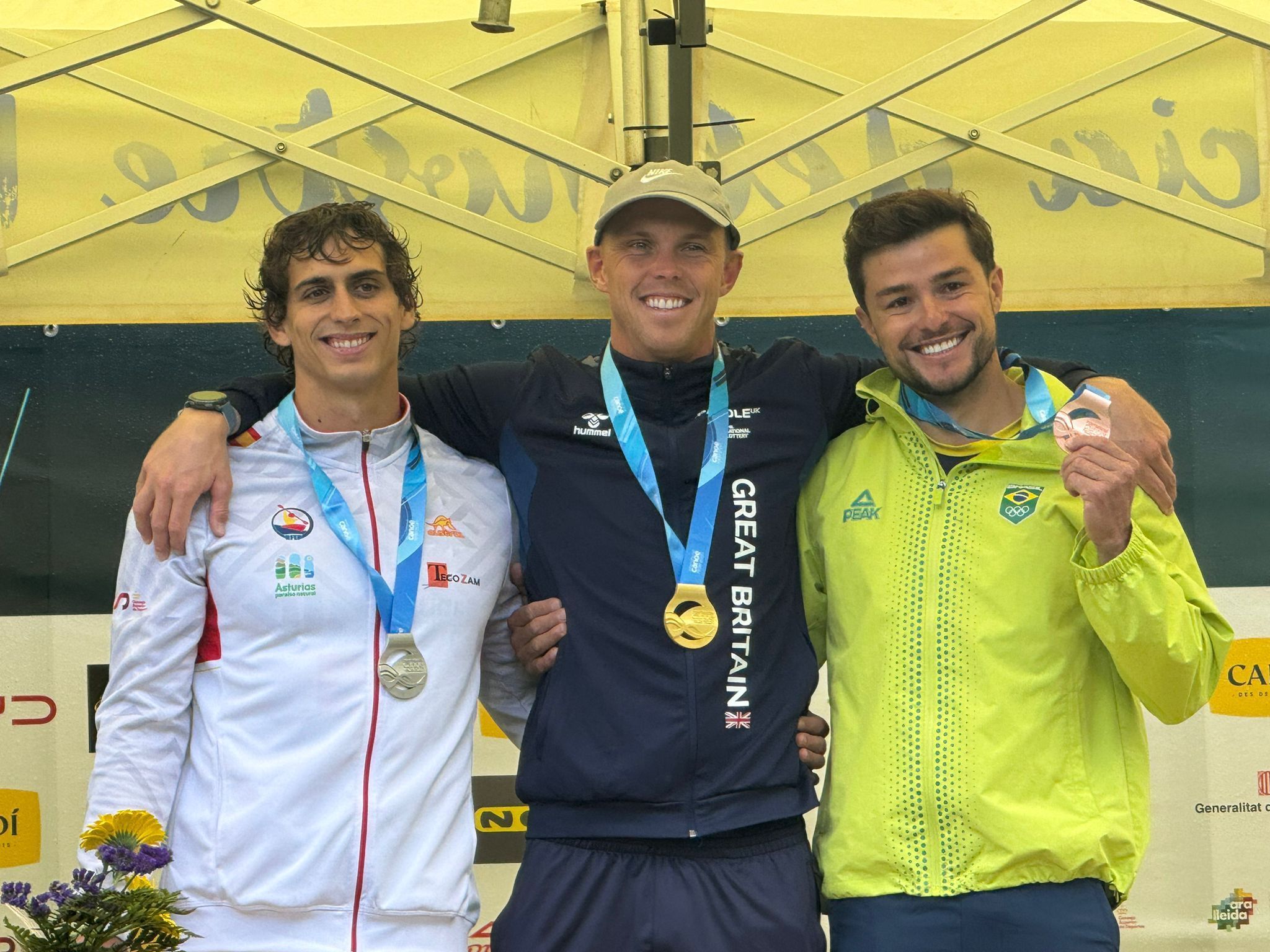 Pepê Gonçalves é bronze é bronze no caiaque cross na última etapa da Copa do Mundo