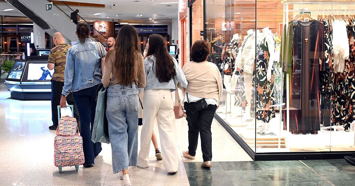 13° salário e Natal: shoppings de BH têm horário estendido no feriado de segunda (8)