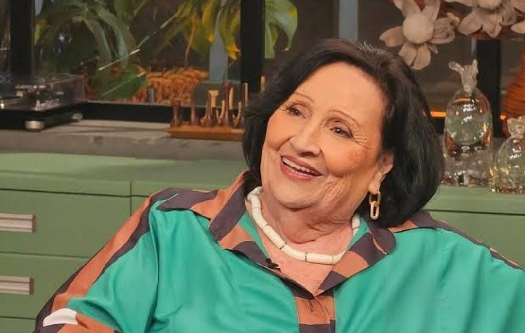 Dona Déa Lúcia revela curiosidades sobre os netos Romeu e Gael: 'Terríveis de levados'