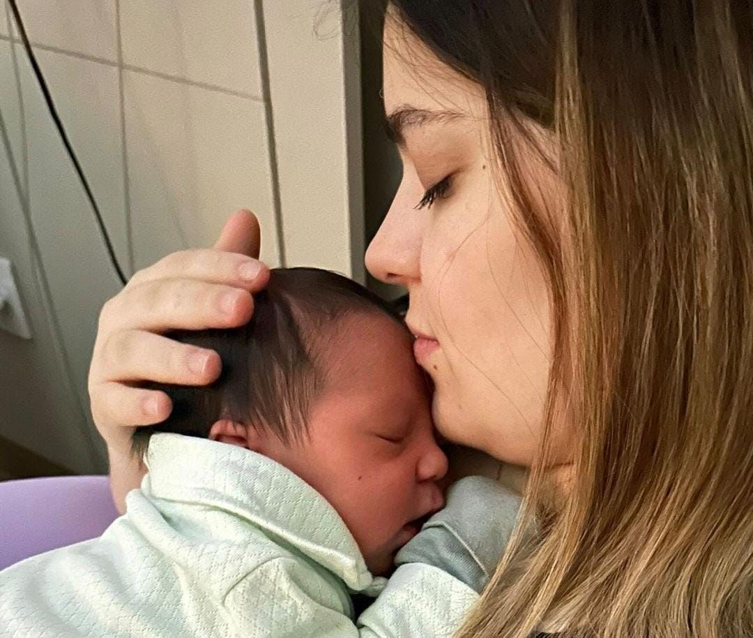 Viih Tube compartilha primeiras imagens após deixar UTI e atualiza estado de saúde