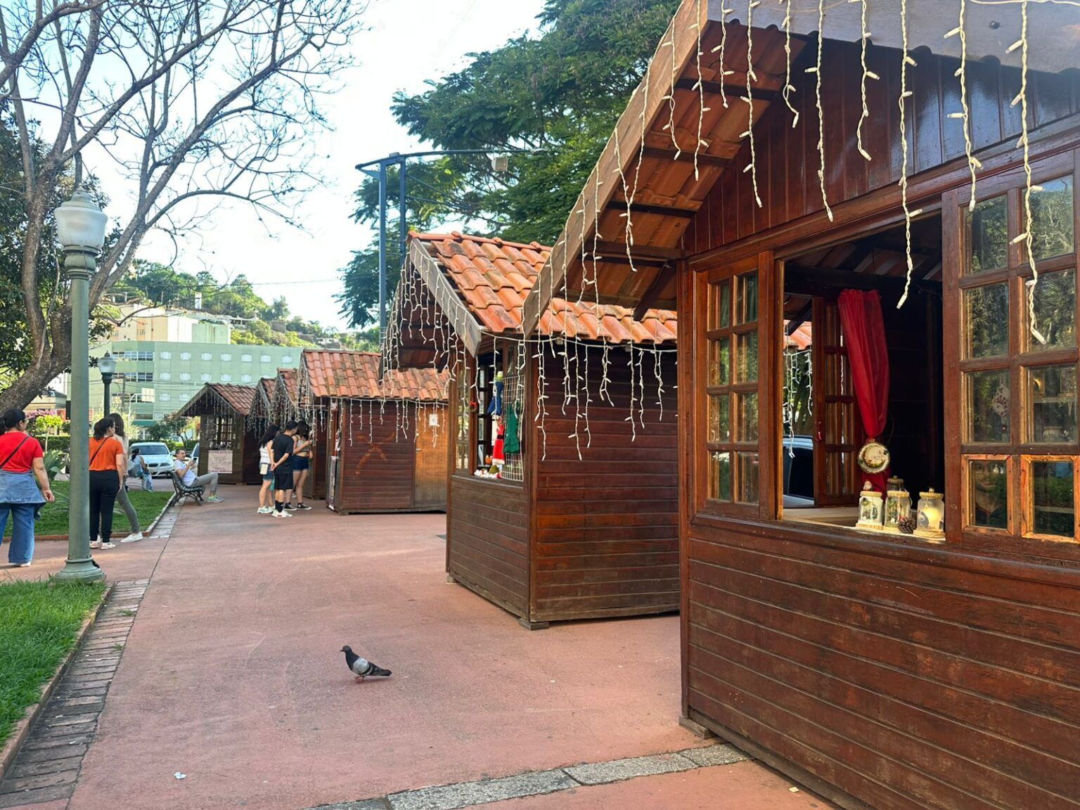Vila do Artesanato em Poços de Caldas oferece opções para presentear