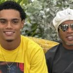 Filho de Ronaldinho, jogador de clube inglês nega pressão por parentesco