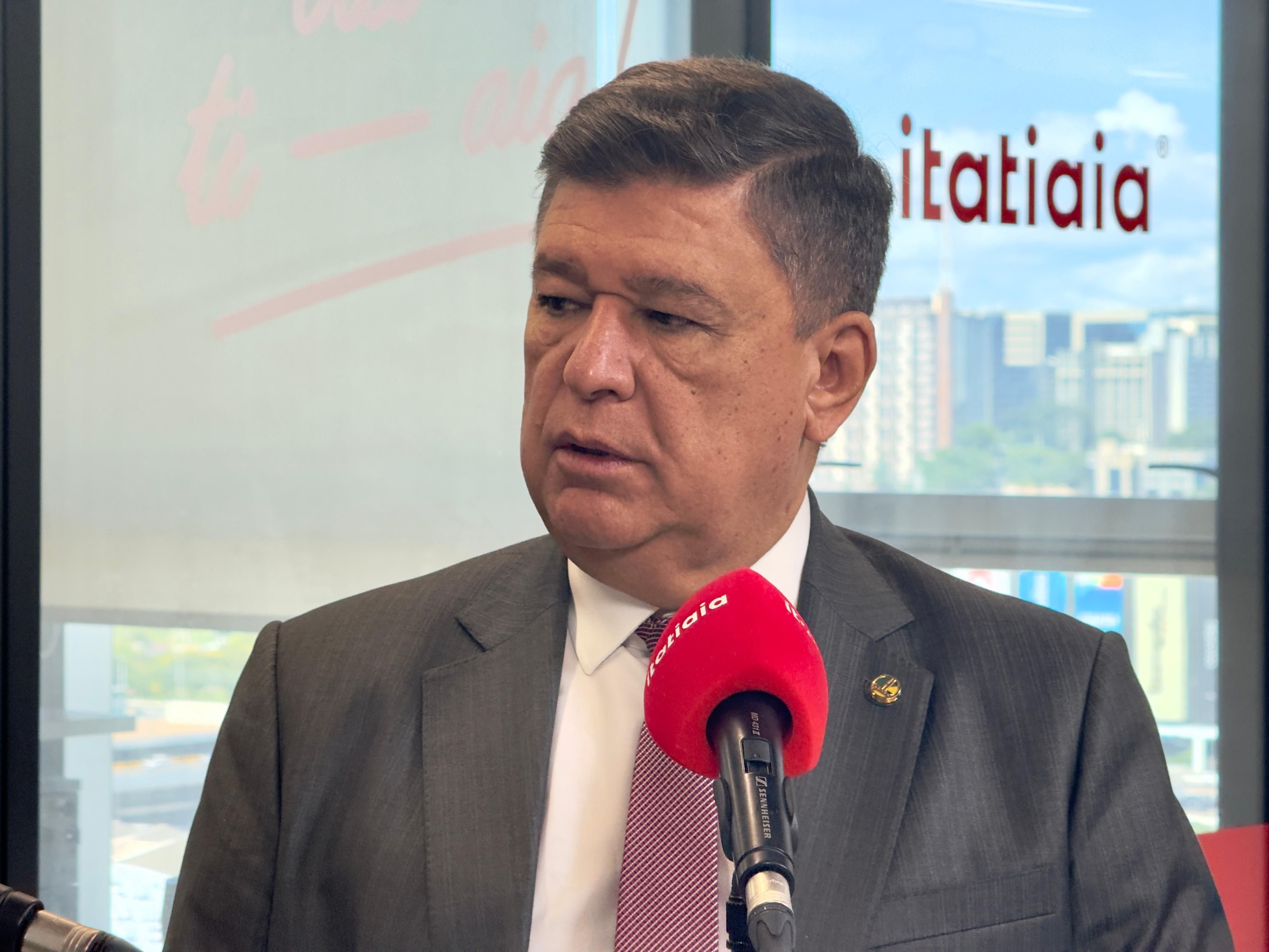 Viana diz que Bolsonaro 'já deu a contribuição que tinha que dar' ao Brasil e cita incapacidade da extrema direita